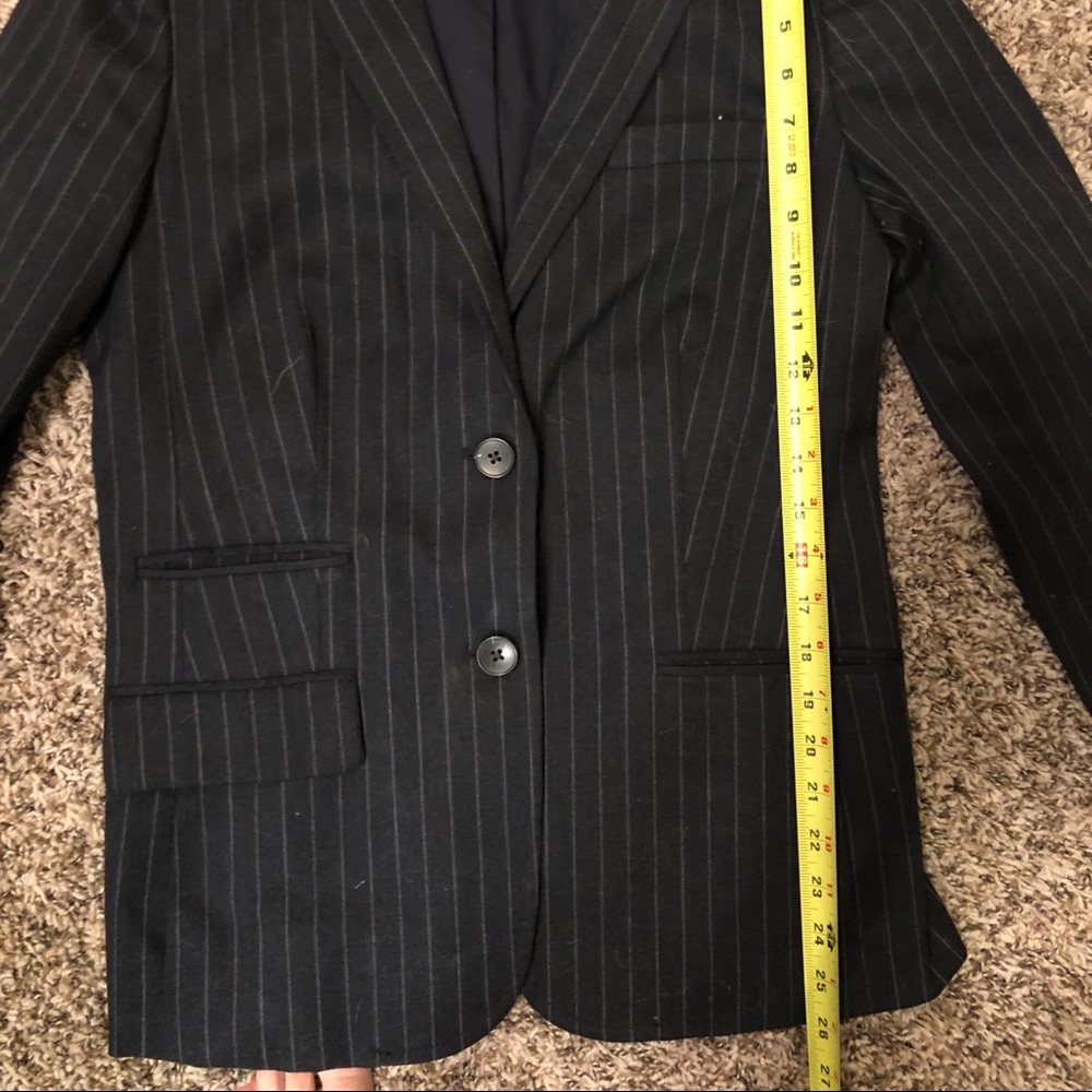 STEAL! GAP Navy pinstripe blazer - Picture 3 of 5
